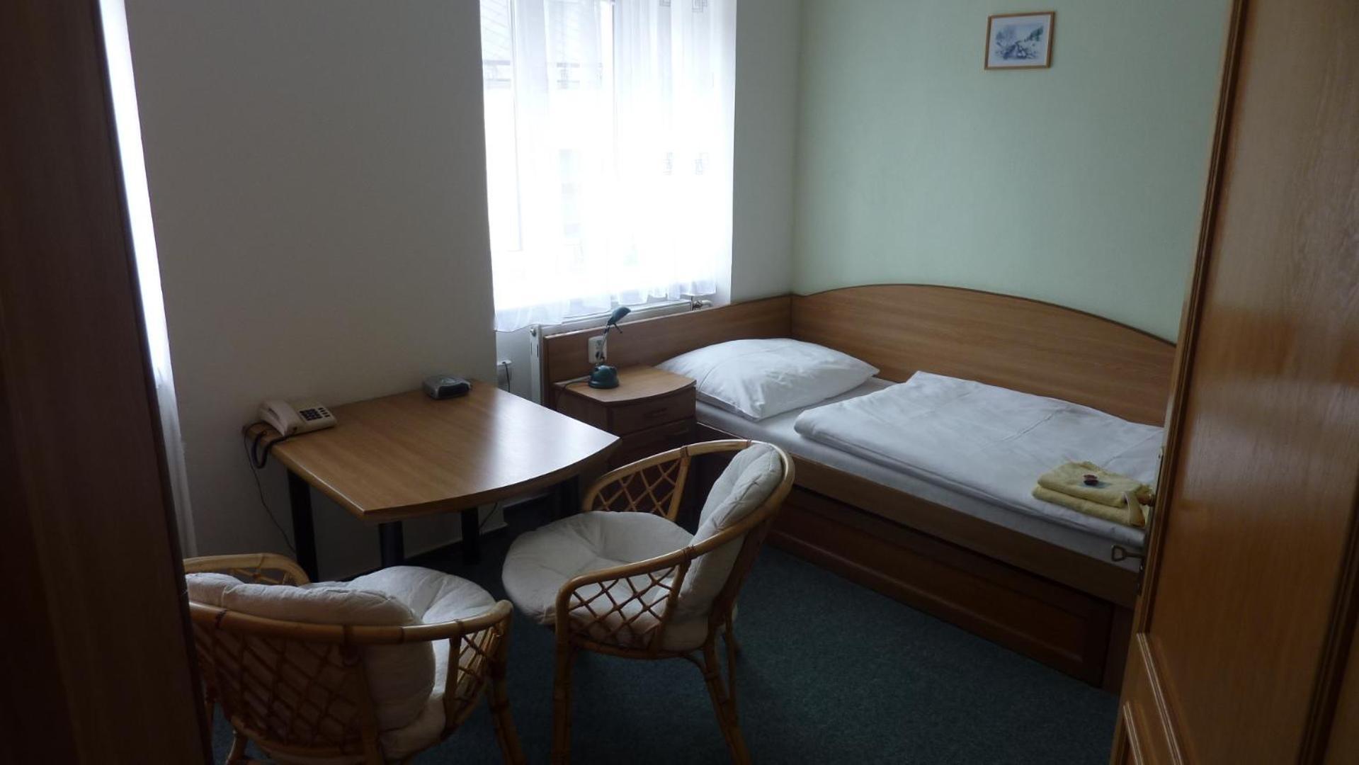 Hotel Tht Polička Eksteriør billede