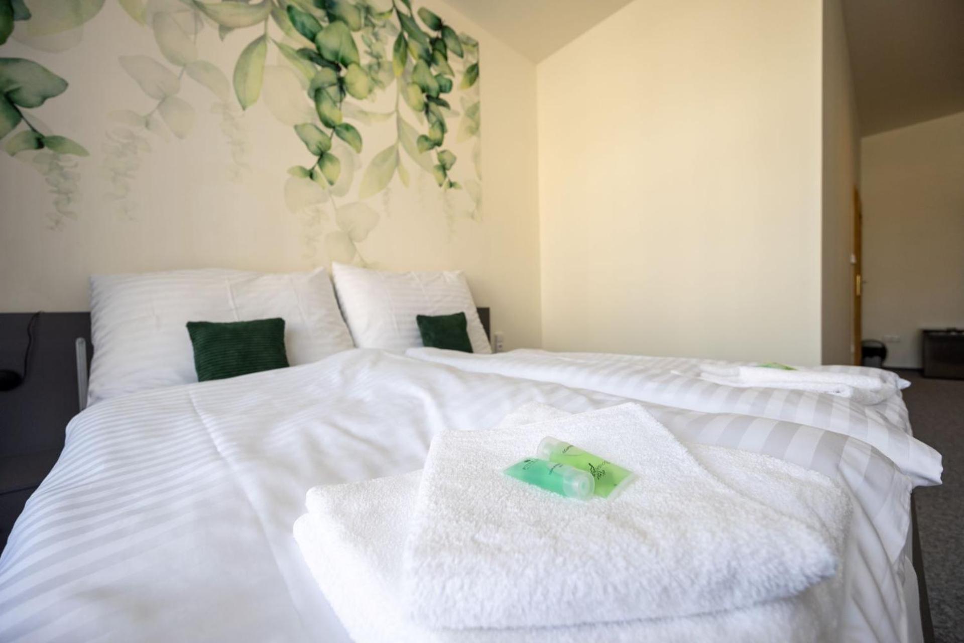 Hotel Tht Polička Eksteriør billede